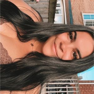 Meet your Posher, Sierra